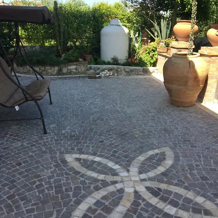 Casa Loredana Holiday home *